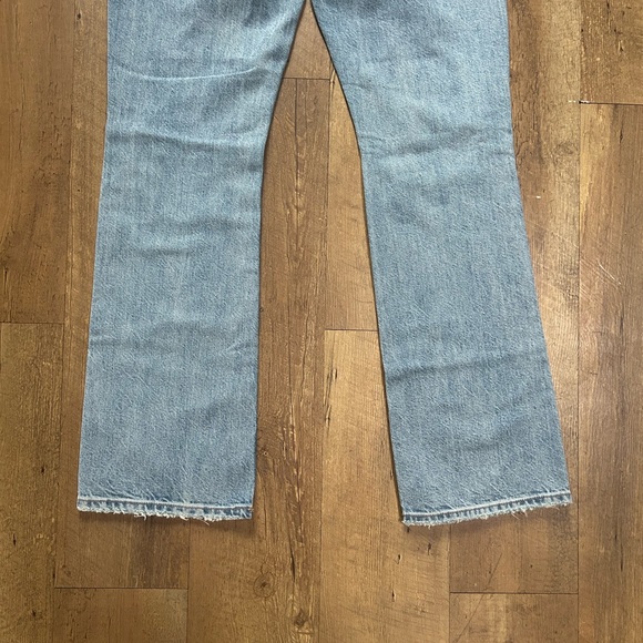 American Eagle 90s Bootcut Jeans Distressed Light Wash High Rise Long Size 2 - Picture 9 of 13